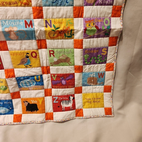 Handmade Alphabet baby Quilt 32.5 in X 44 in - Picture 7 of 9